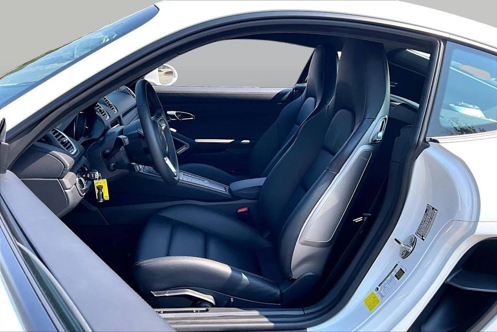 2025 Porsche 718 Cayman - Image 11 of 22