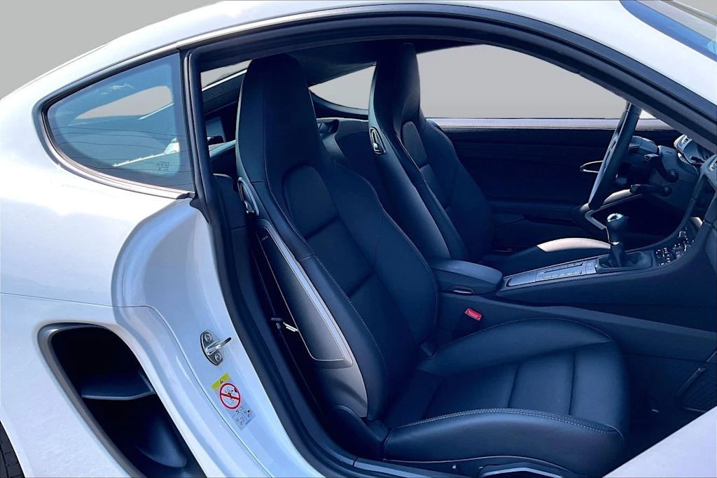 2025 Porsche 718 Cayman - Image 17 of 22