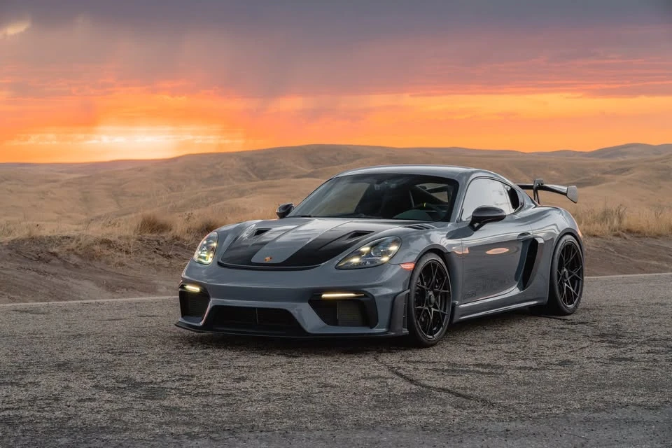 2025 Porsche 992 GT3 RS - Image 16 of 17