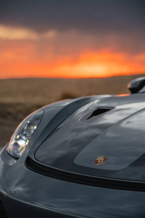 2025 Porsche 992 GT3 RS - Image 15 of 17