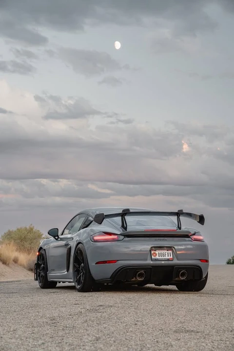 2025 Porsche 992 GT3 RS - Image 12 of 17