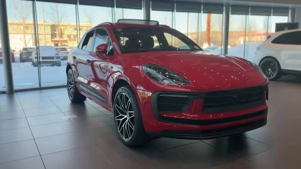 2025 Porsche Macan - Image 20 of 20