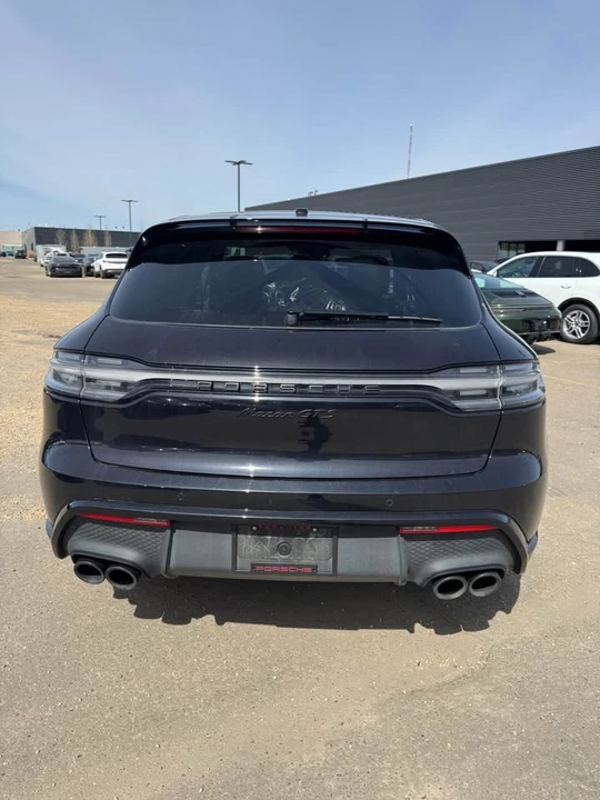 2025 Porsche Macan - Image 6 of 20