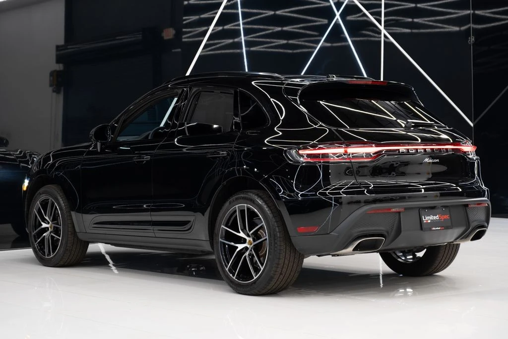 2025 Porsche Macan - Image 12 of 21