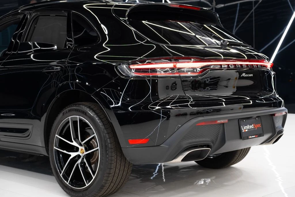2025 Porsche Macan - Image 17 of 21