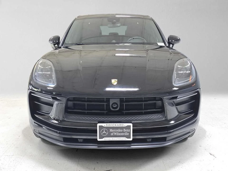 2025 Porsche Macan - Image 7 of 18