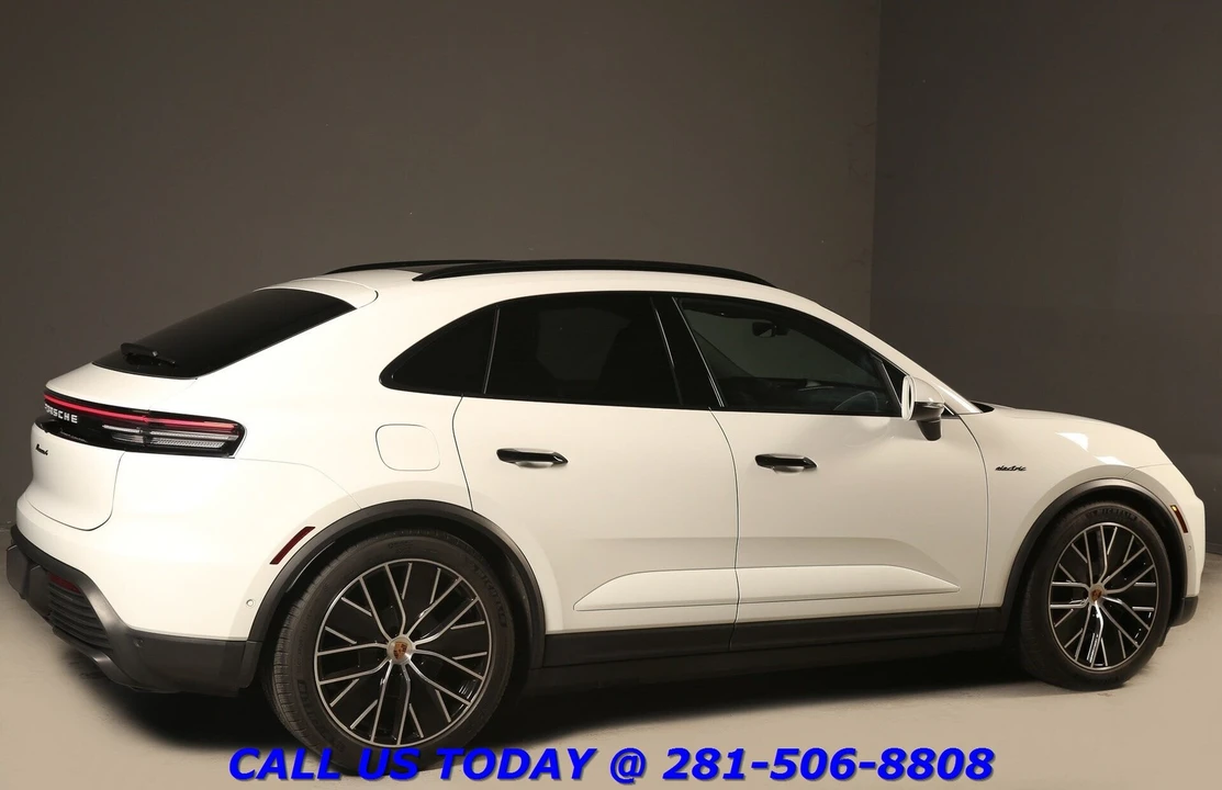 2025 Porsche Macan Electric - Image 6 of 24