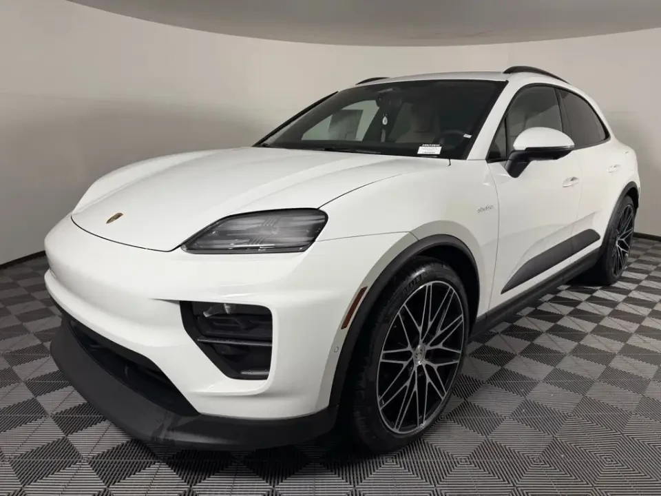 2025 Porsche Macan Electric - Image 11 of 11