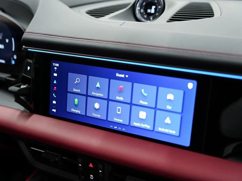 2025 Porsche Macan Electric - Image 14 of 15