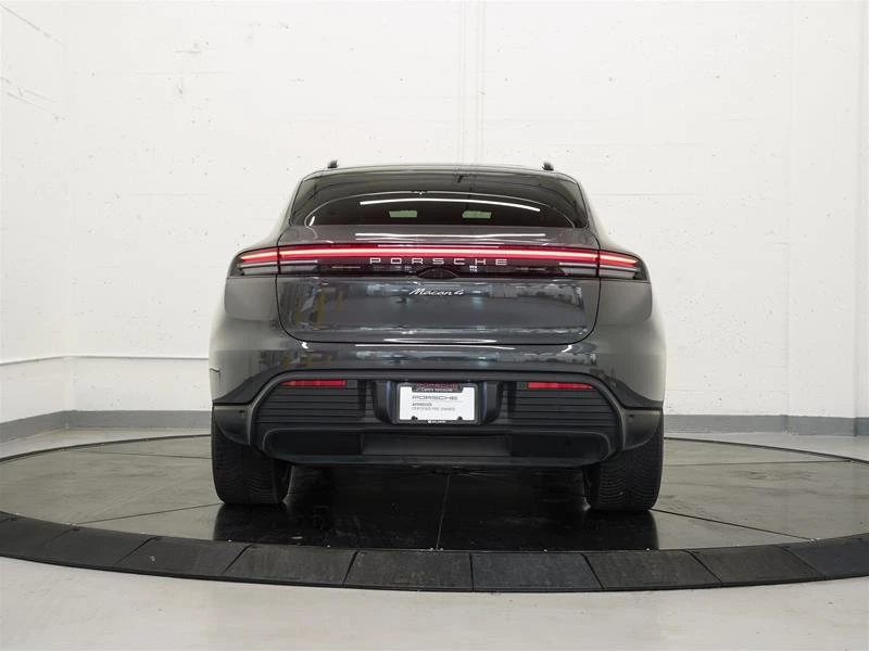 2025 Porsche Macan Electric - Image 7 of 15