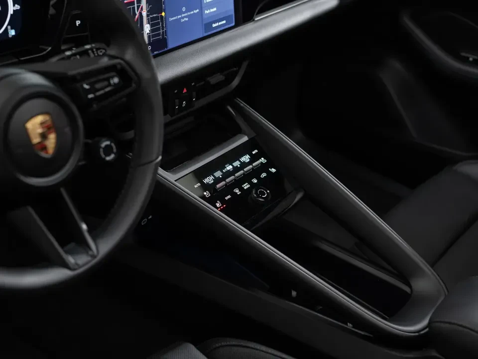 2025 Porsche Macan Electric - Image 2 of 20