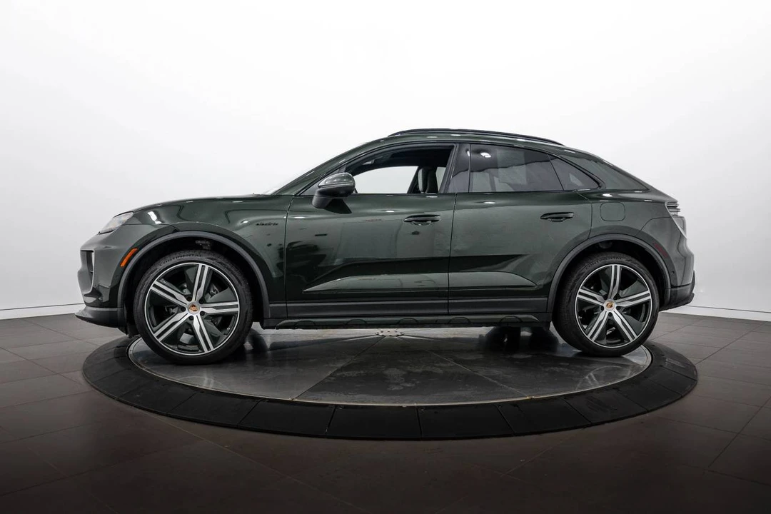 2025 Porsche Macan Electric - Image 2 of 5