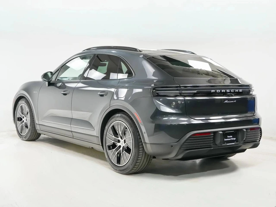 2025 Porsche Macan Electric - Image 3 of 5