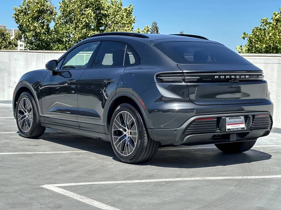 2025 Porsche Macan Electric - Image 3 of 5