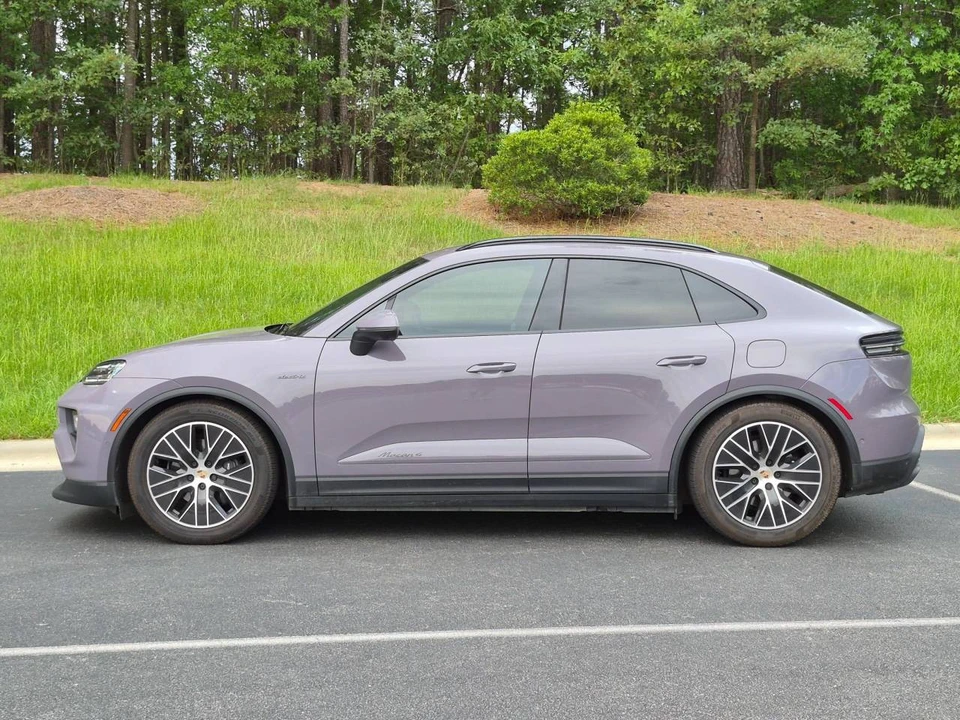2025 Porsche Macan Electric - Image 2 of 4