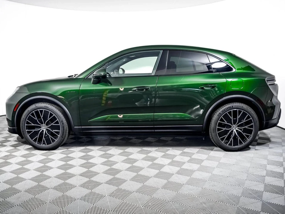 2025 Porsche Macan Electric - Image 2 of 4
