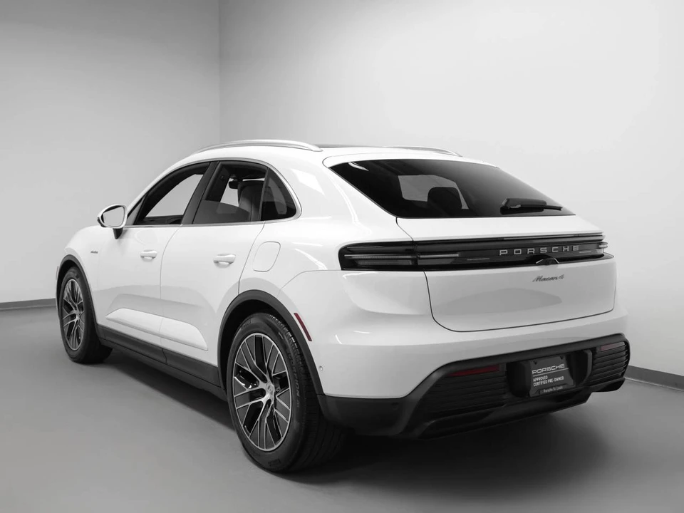2025 Porsche Macan Electric - Image 3 of 5