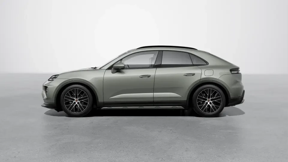 2025 Porsche Macan Electric - Image 15 of 31
