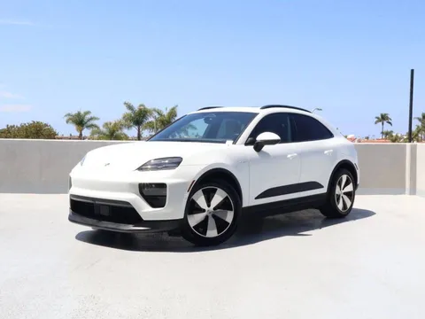2025 Porsche Macan 4 Electric