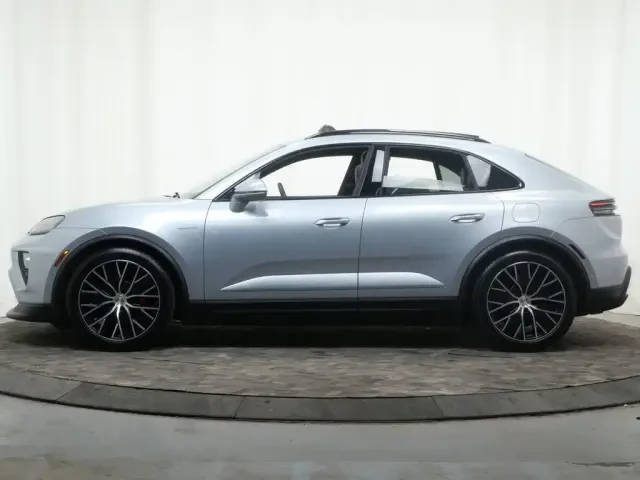 2025 Porsche Macan Electric - Image 2 of 6
