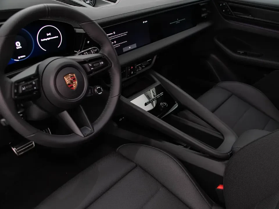 2025 Porsche Macan Electric - Image 2 of 20