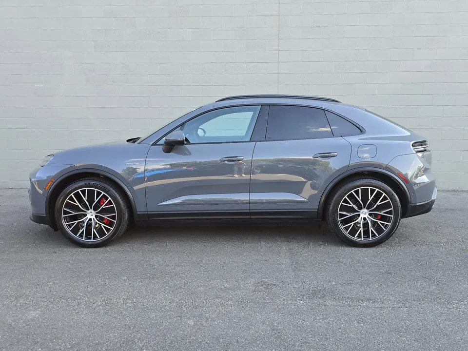 2025 Porsche Macan Electric - Image 2 of 13