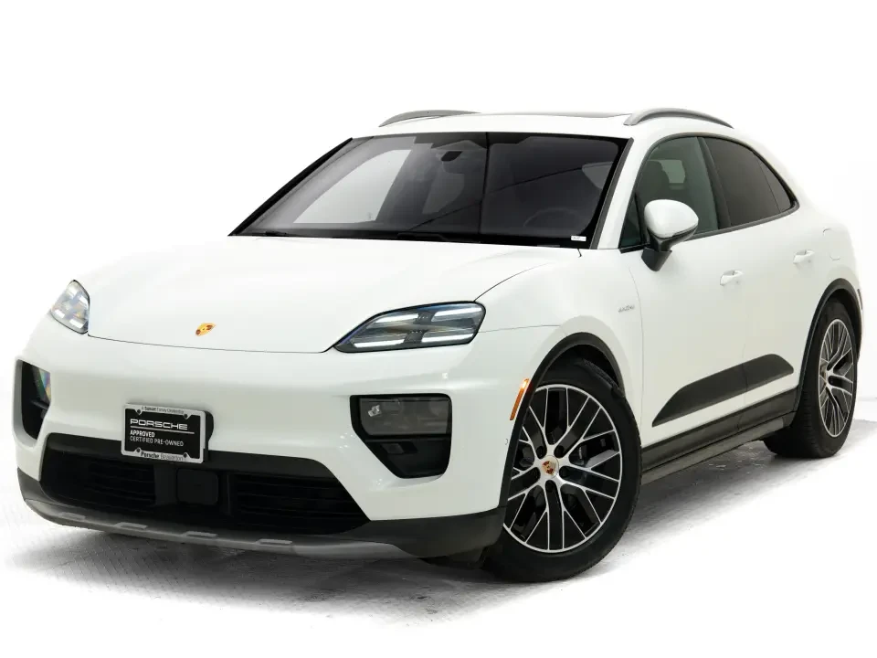 2025 Porsche Macan Electric - Image 10 of 14