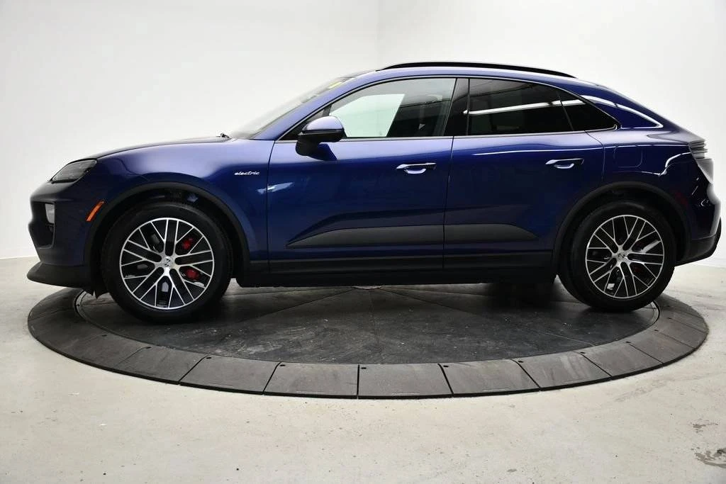2025 Porsche Macan Electric - Image 2 of 5