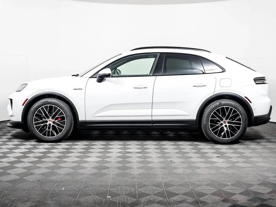 2025 Porsche Macan Electric - Image 2 of 5