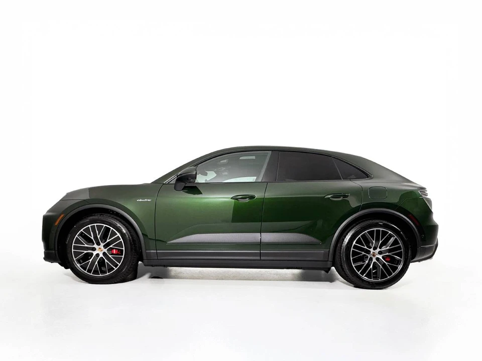 2025 Porsche Macan Electric - Image 2 of 5