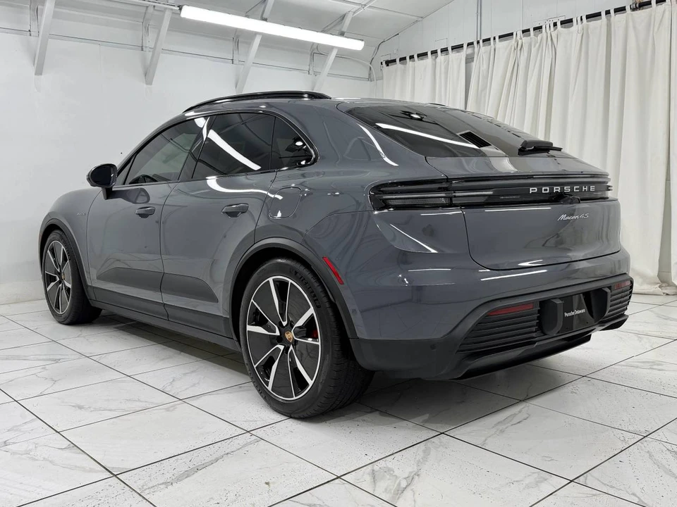 2025 Porsche Macan Electric - Image 3 of 5