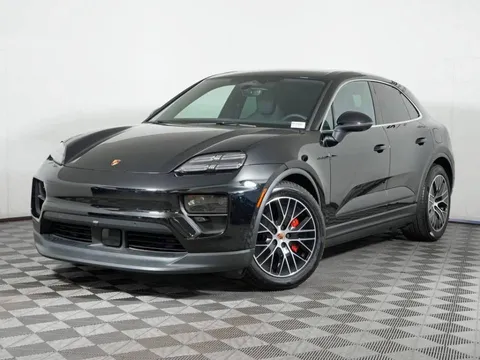 2025 Porsche Macan 4S Electric
