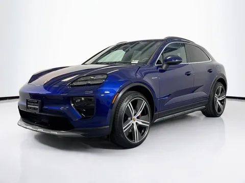 2025 Porsche Macan 4S Electric