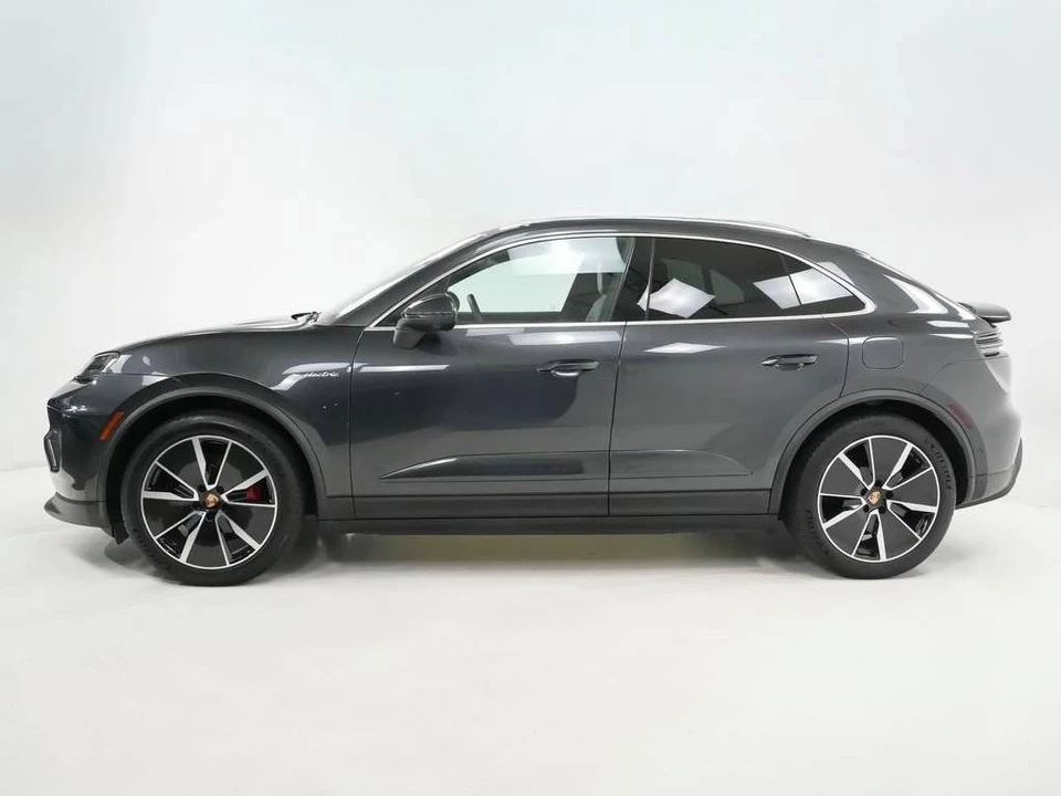 2025 Porsche Macan Electric - Image 2 of 5