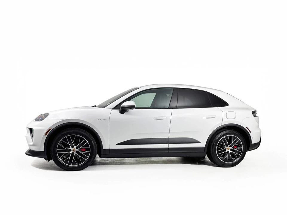 2025 Porsche Macan Electric - Image 2 of 5