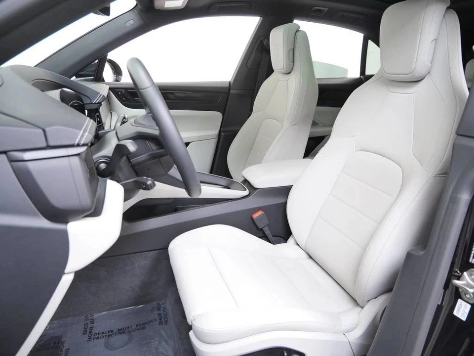 2025 Porsche Macan Electric - Image 5 of 5