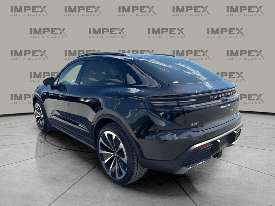 2025 Porsche Macan - Image 3 of 31