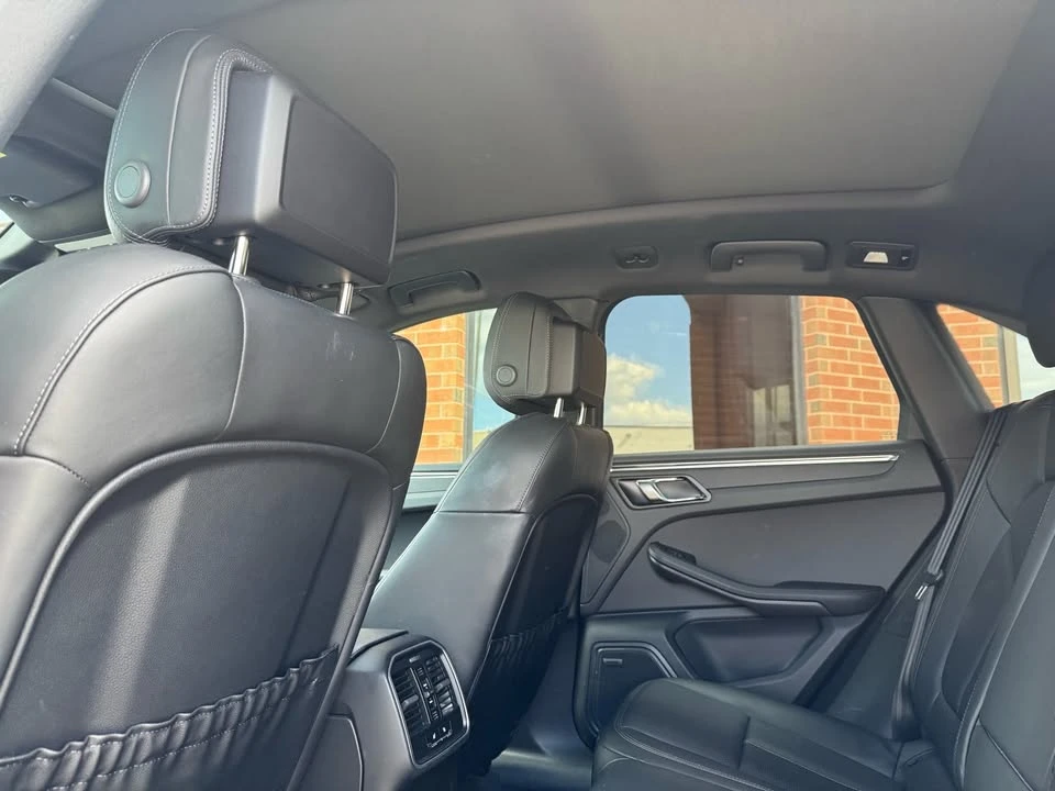 2025 Porsche Macan - Image 6 of 14