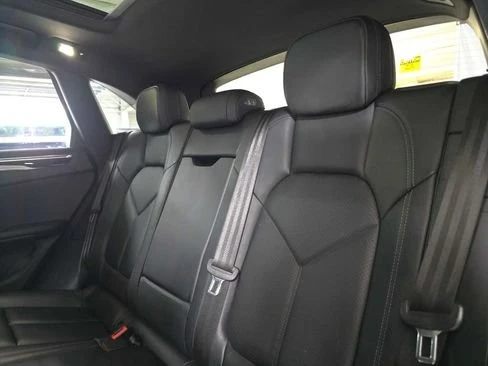 2025 Porsche Macan Electric - Image 16 of 19