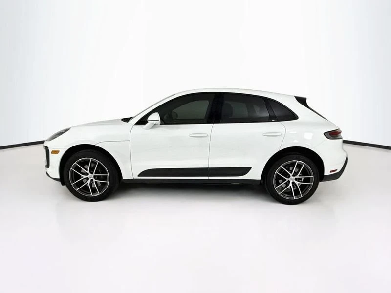 2025 Porsche Macan - Image 2 of 20