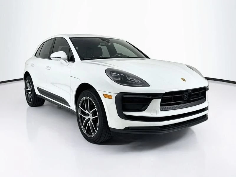 2025 Porsche Macan - Image 7 of 20