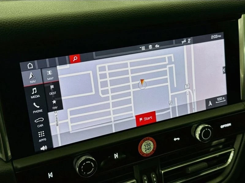 2025 Porsche Macan - Image 19 of 20