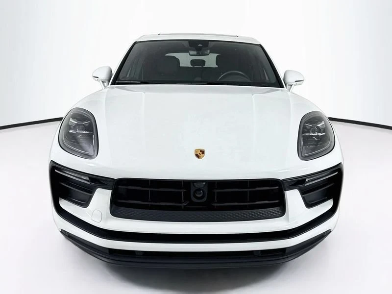 2025 Porsche Macan - Image 6 of 20