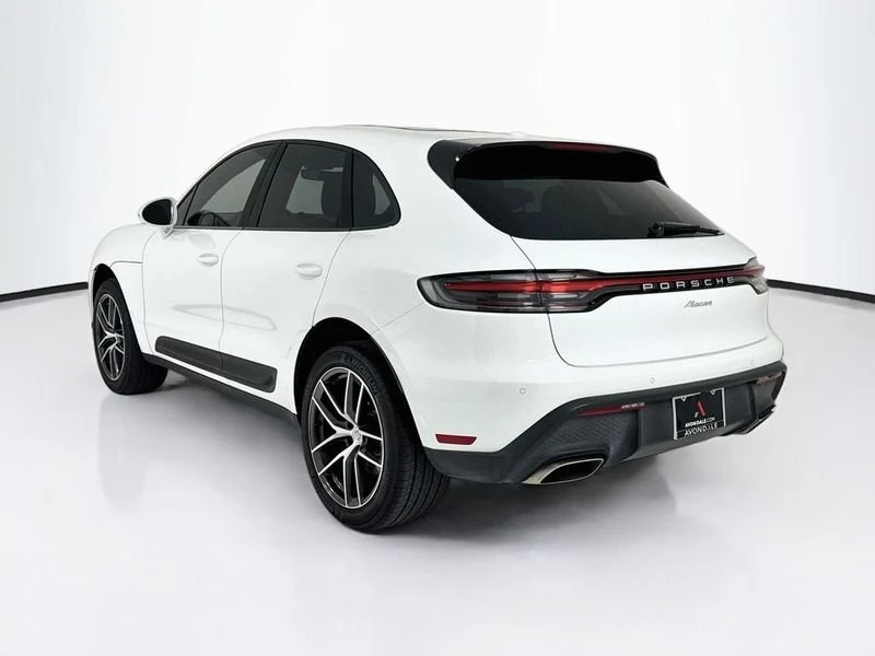 2025 Porsche Macan - Image 3 of 20