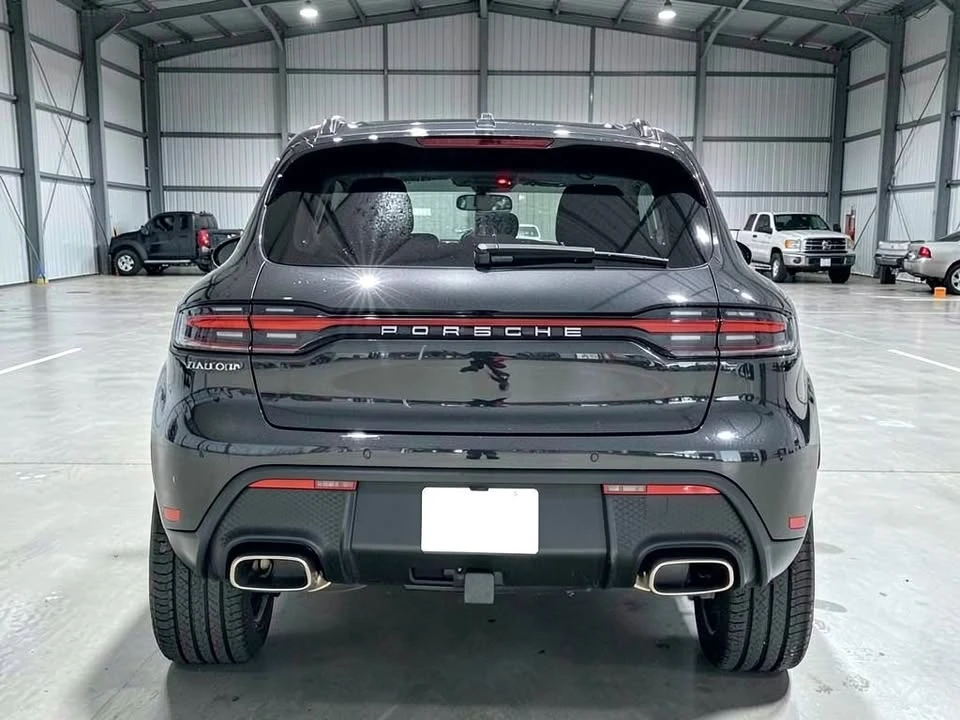 2025 Porsche Macan - Image 4 of 20