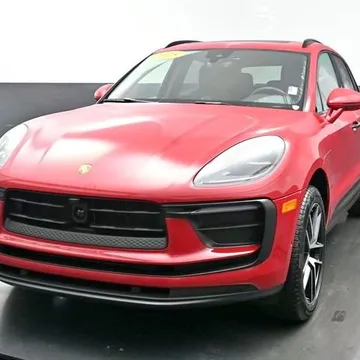 2025 Porsche Macan Base