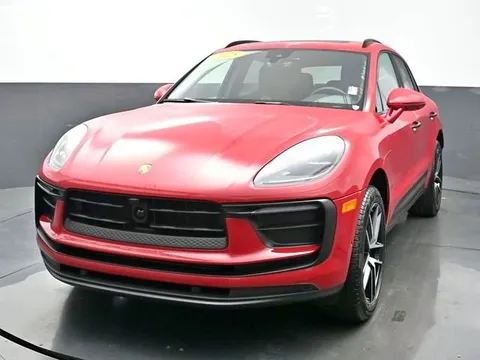 2025 Porsche Macan Base