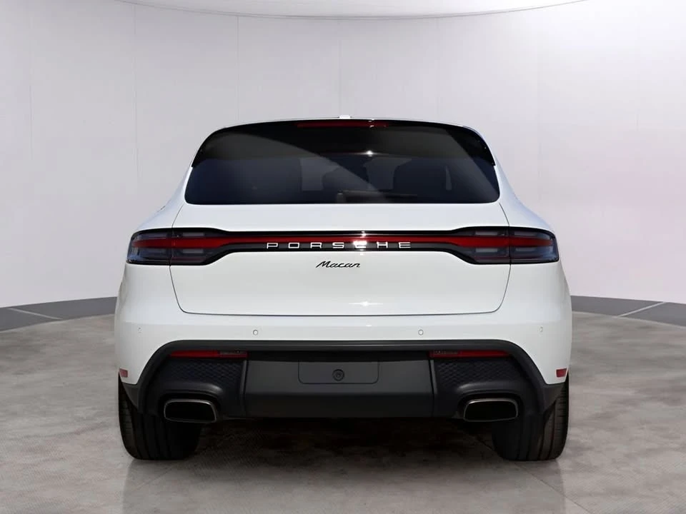 2025 Porsche Macan - Image 7 of 20