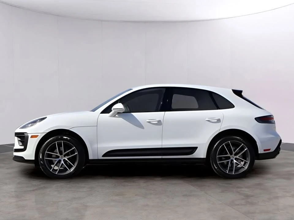 2025 Porsche Macan - Image 2 of 20