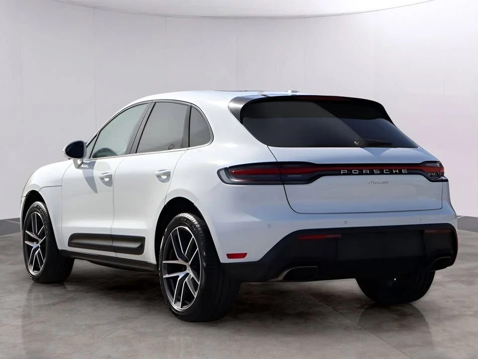2025 Porsche Macan - Image 3 of 20